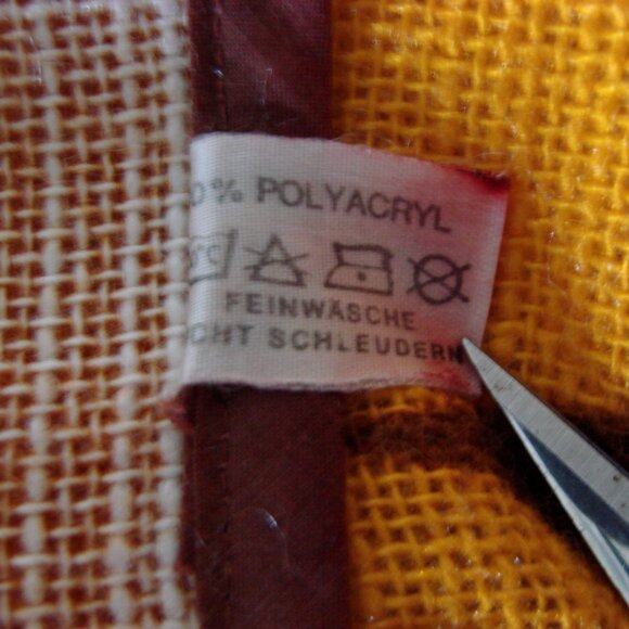 Vintage MCM 70s Round Tablecloth Orange Yellow Brown Geometric Pattern Germany - Picture 11 of 11